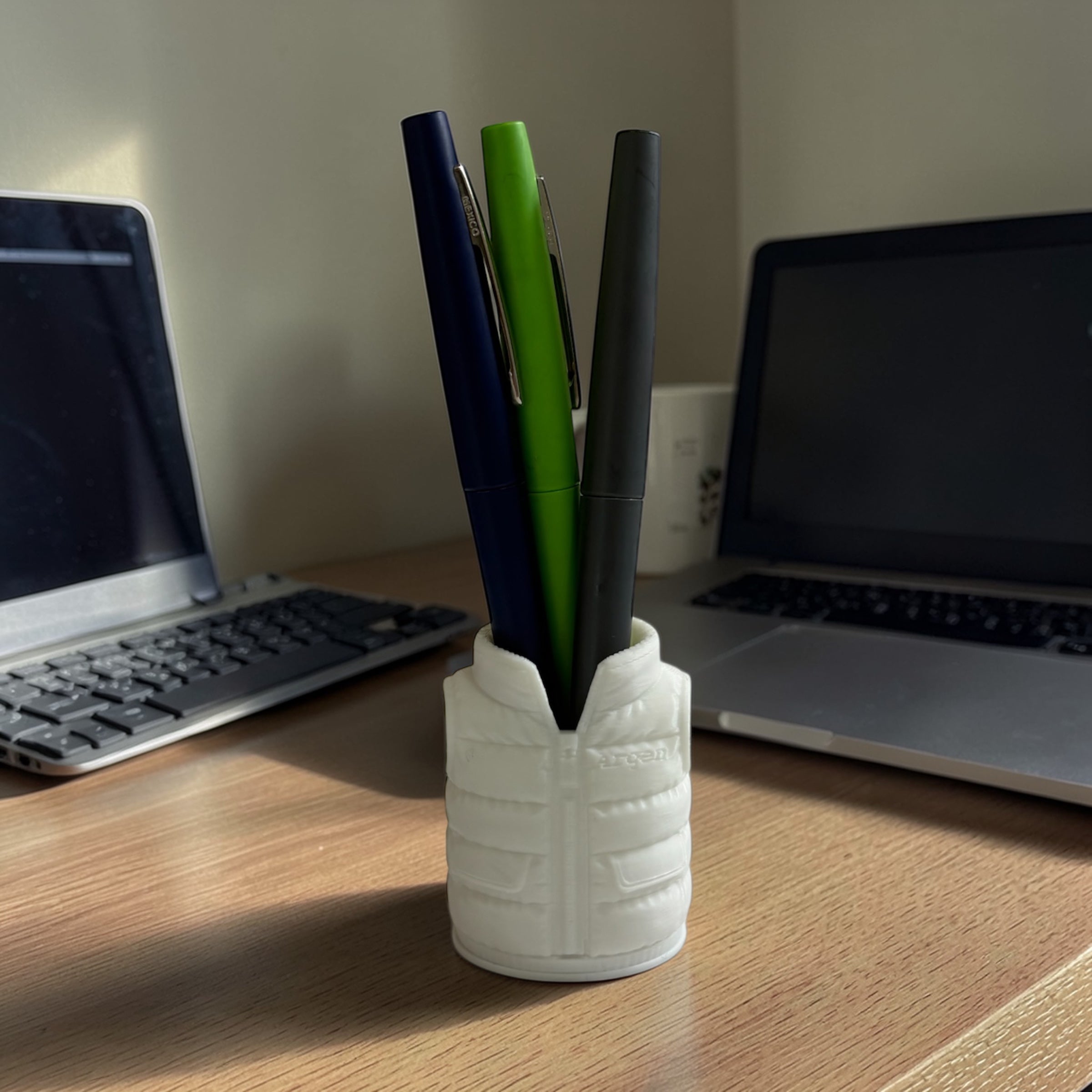 Puffer jacket Pen holders