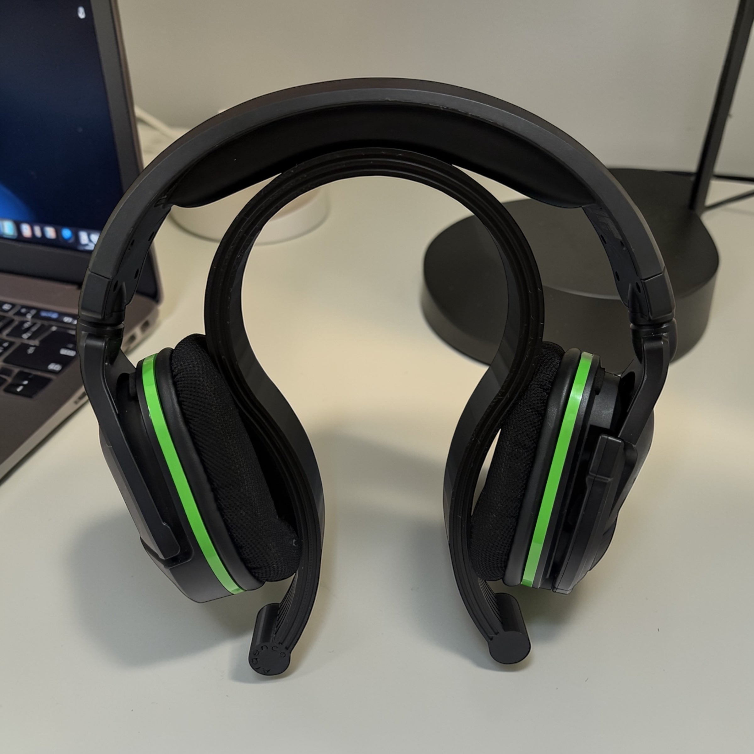 Arqenco Desk Headphone Stand